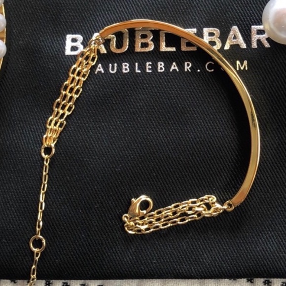 BaubleBar Jewelry - Baublebar gold bracelet (single)